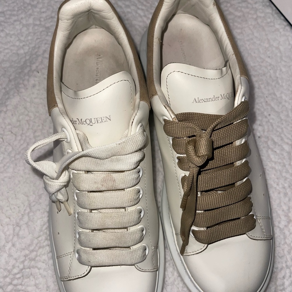 Alexander McQueen Sneakers - Picture 6 of 11